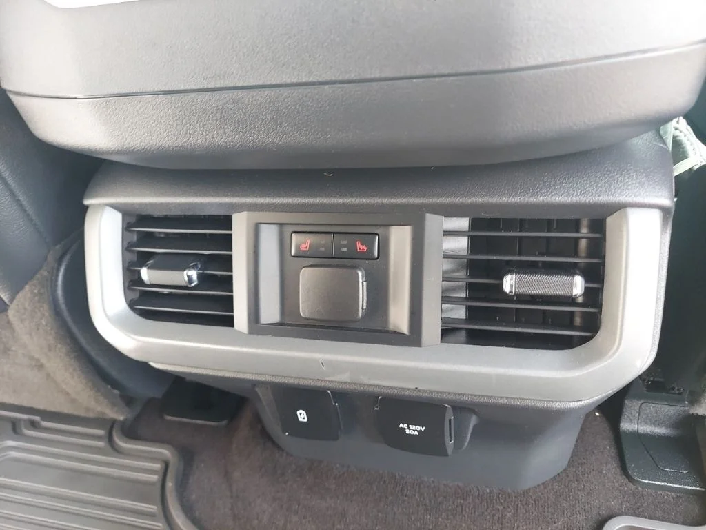 Used 2021 Silver Ford Lariat image 43