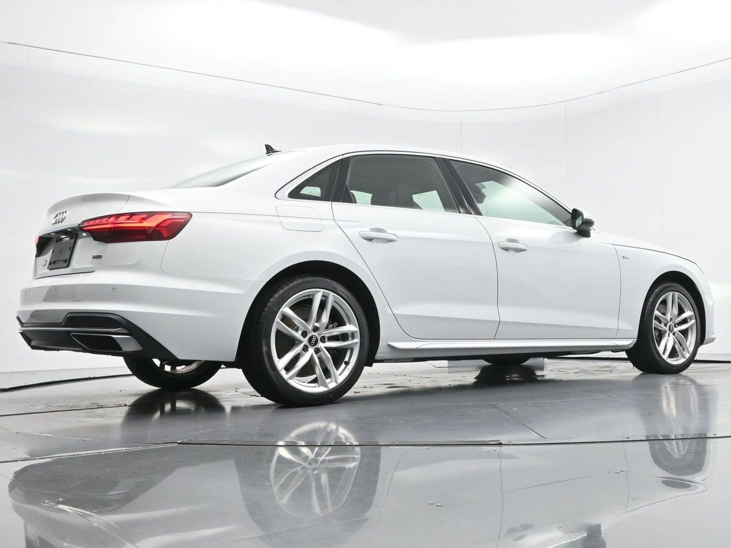Used 2021 Glacier White Metallic Audi S line Premium image 48