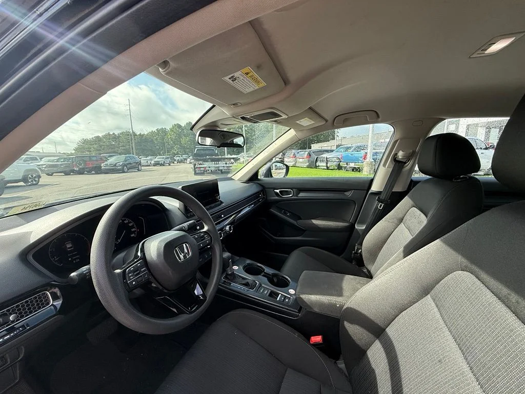 Used 2025 Black Honda LX image 17