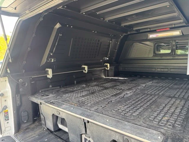 Used 2025 White GMC Denali Ultimate image 12