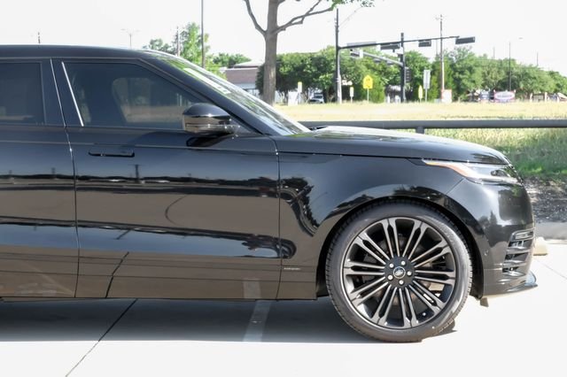 New 2026 Santorini Black Land Rover Autobiography image 9