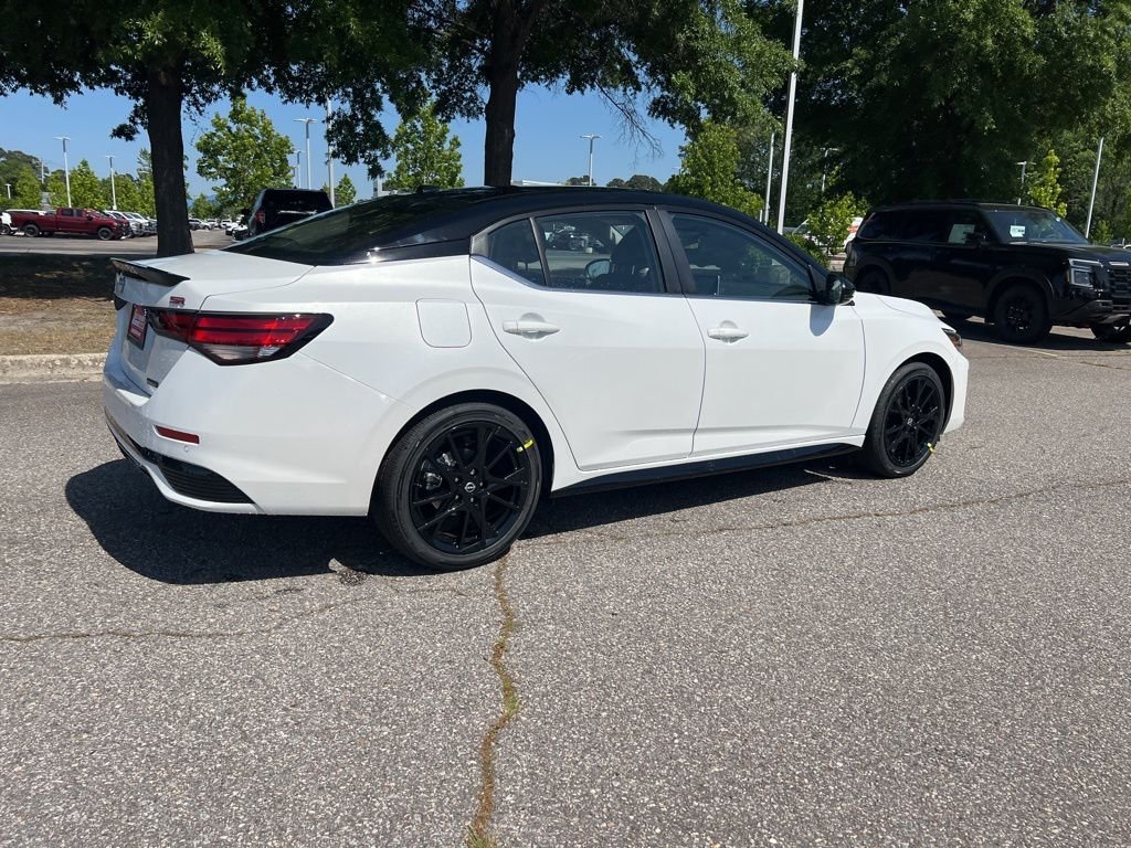 2025 Nissan Sentra SR Midnight Edition photo 3