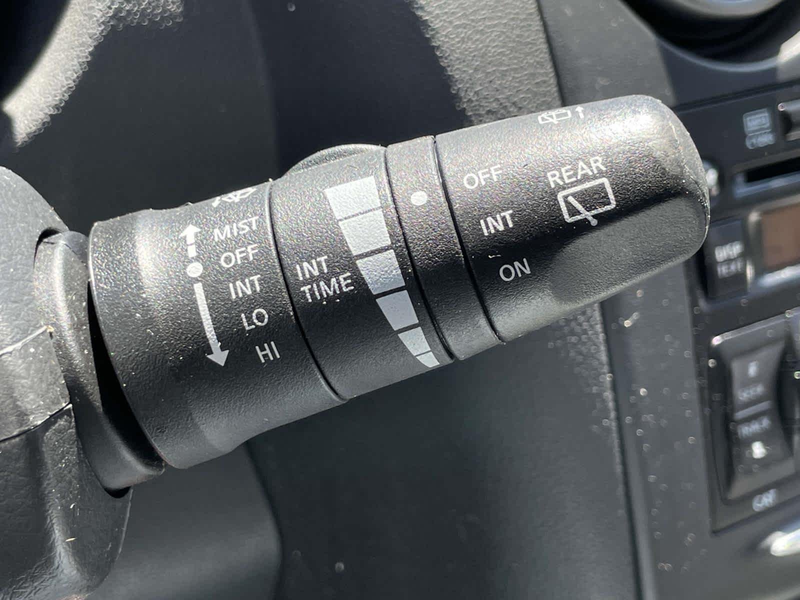 Used 2014 Platinum Graphite Nissan S image 29