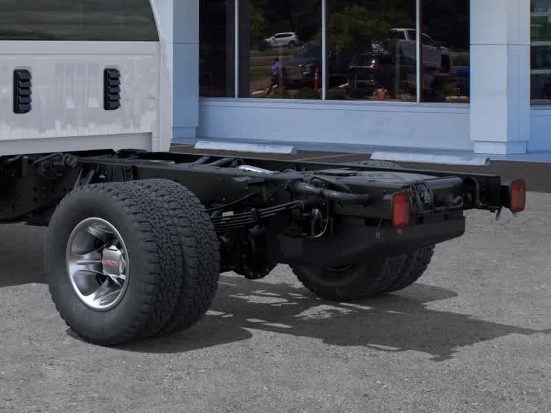 2026 GMC Sierra 3500 Chassis Cab Pro - Photo 14