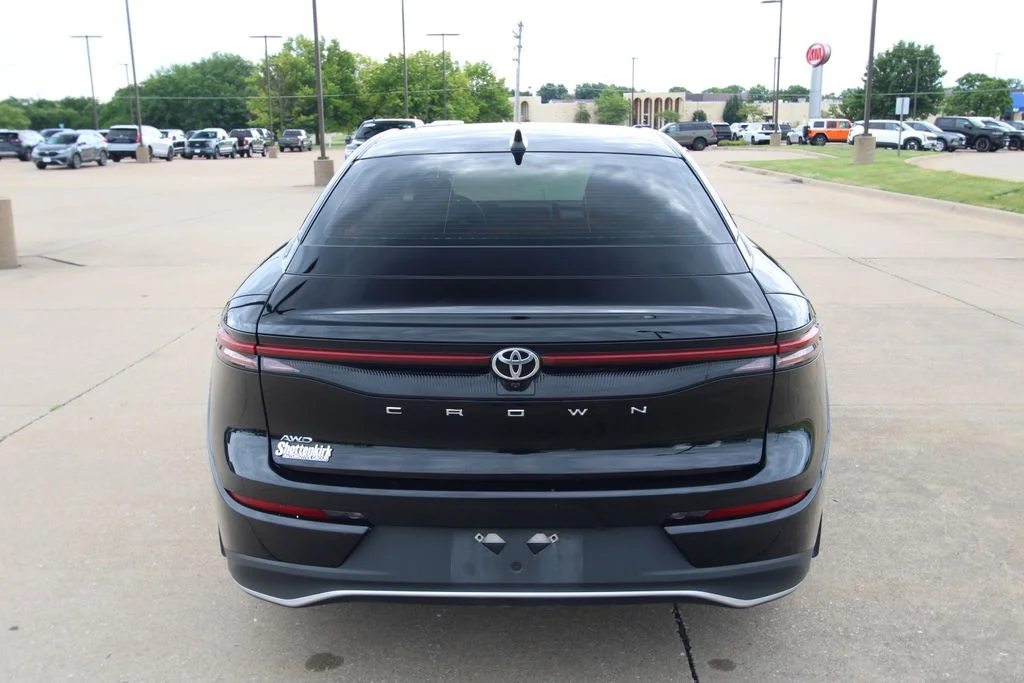 Used 2023 Black Toyota XLE image 14