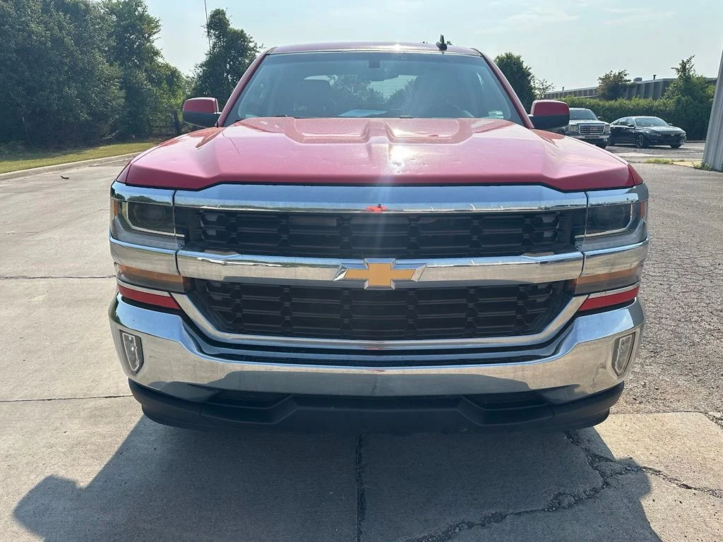 Used 2017 Chevrolet Silverado 1500 LT with VIN 1GCRCREC8HZ143596 for sale in Muskogee, OK