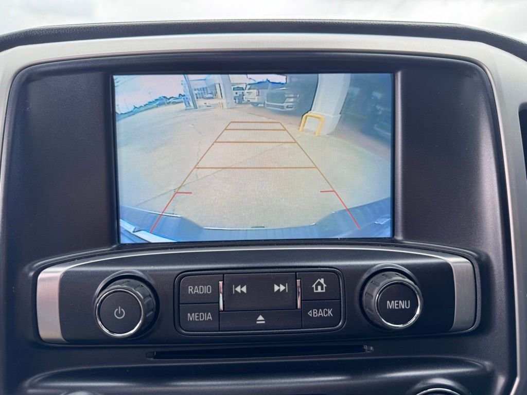Used 2018 White GMC SLT image 17