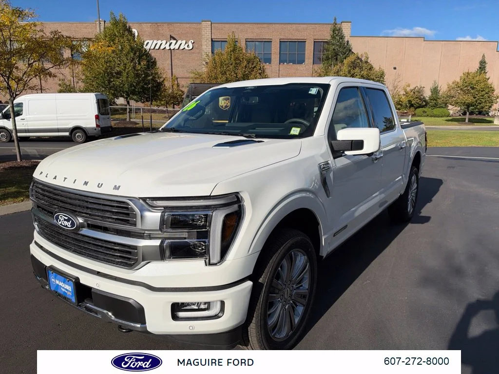 New 2026 Star White Metallic Tri-Coat Ford Platinum® image 8