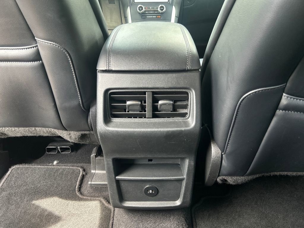 Used 2023 Gray Ford SEL image 16