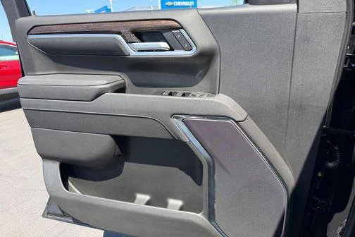 New 2026 Onyx Black GMC SLE image 17