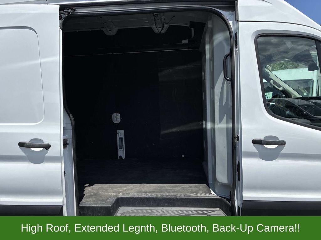 Used 2024  Ford Base image 11