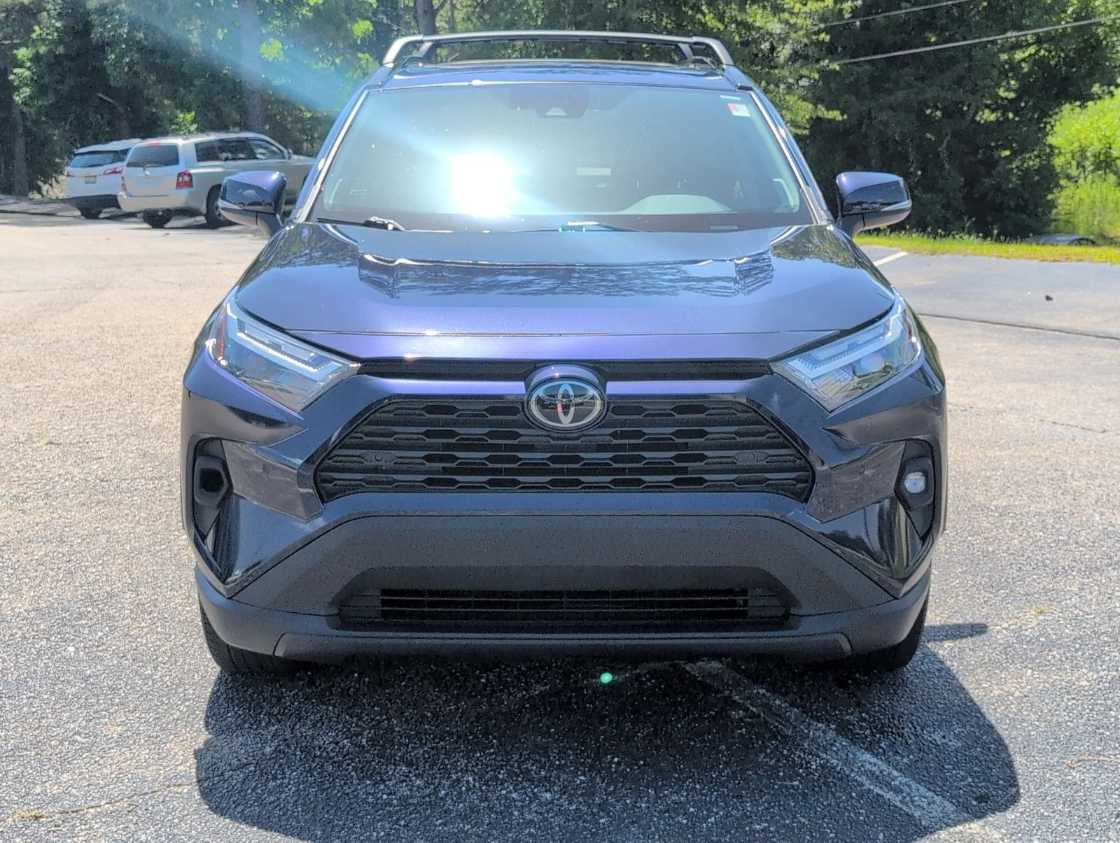 Used 2024  Toyota XLE Premium image 10