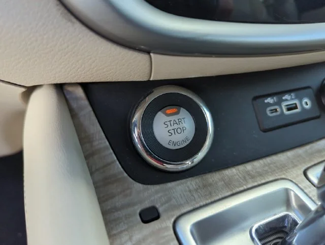Used 2019 Brown Nissan SL image 46