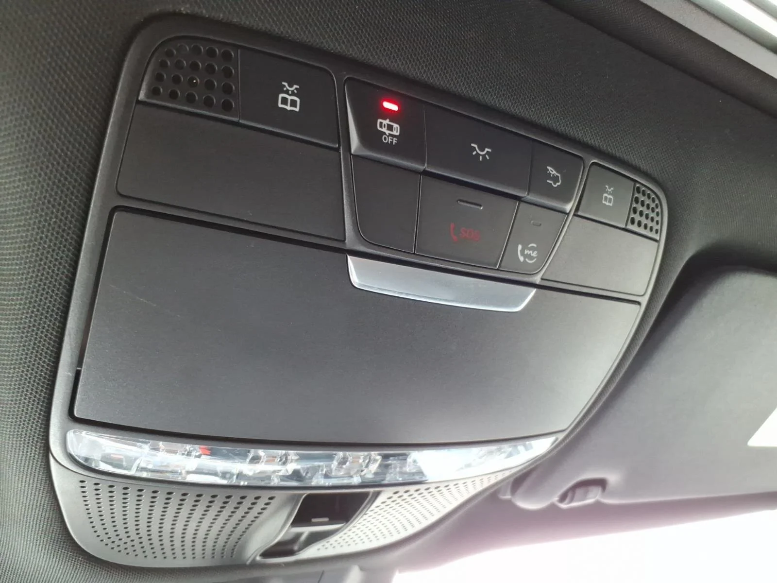 Used 2023 Black Mercedes-Benz GLC 300 image 23