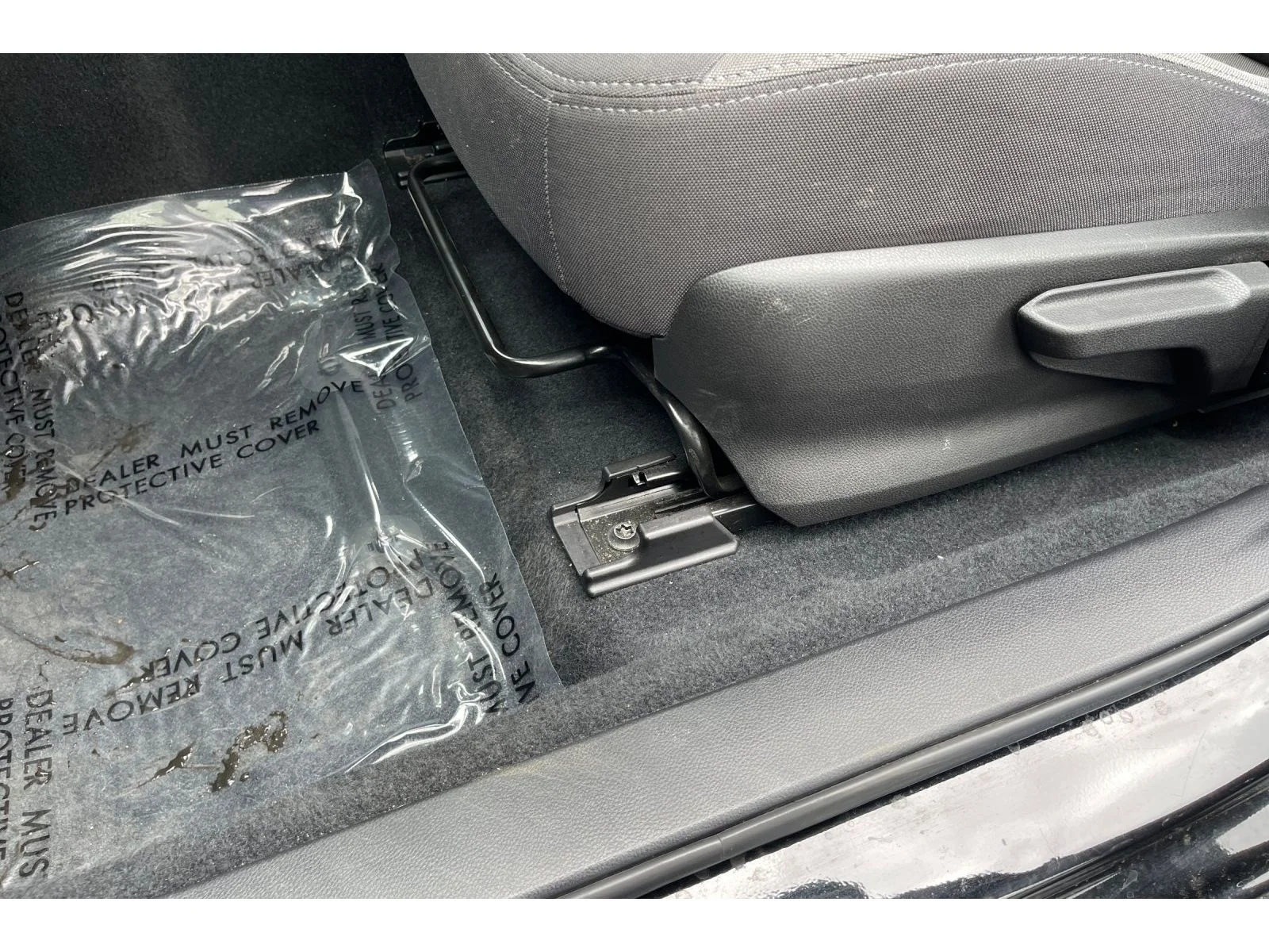 Used 2024 CRYSTAL BLACK SIL Subaru Base image 13