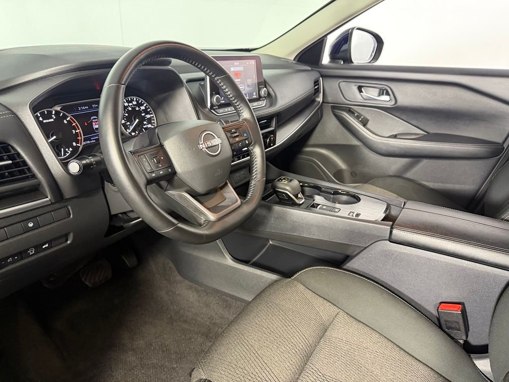 2025 Nissan Rogue SV - Photo 12