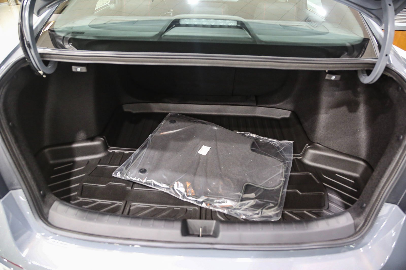 New 2026 Urban Gray Pearl Honda Manual image 12