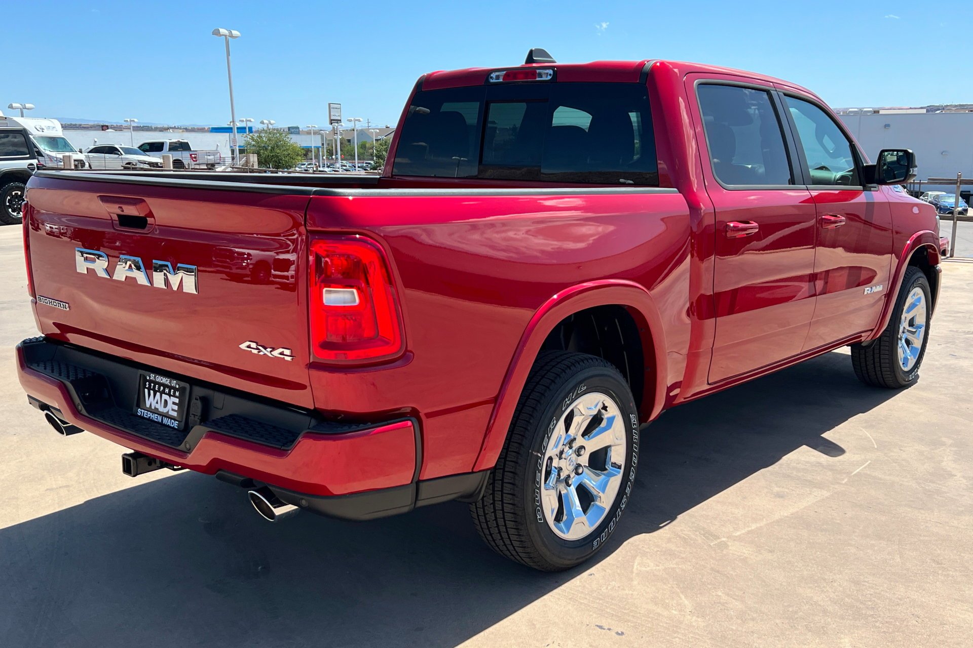 New 2026 Molten Red Pearl-Coat Exterior Paint RAM Big Horn image 6