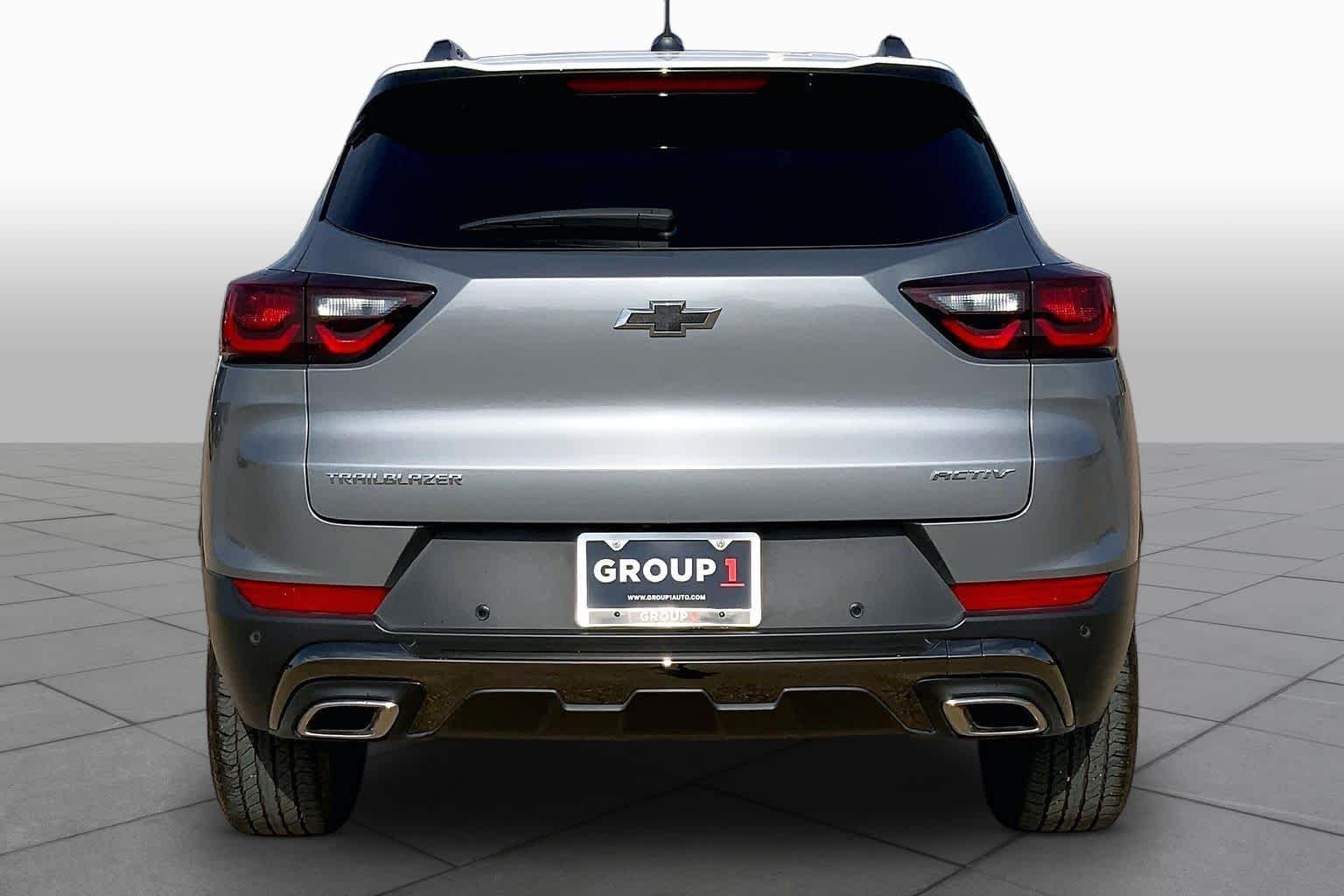 Used 2025 Sterling Gray Metallic Chevrolet ACTIV image 5