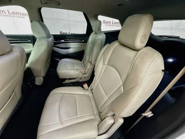 Certified Used 2018 White Frost Tri-Coat Buick Essence image 23