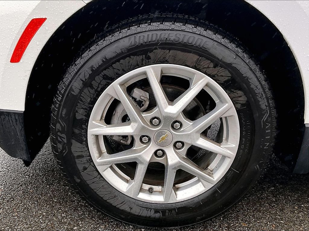 Used 2022 White Chevrolet LT image 7