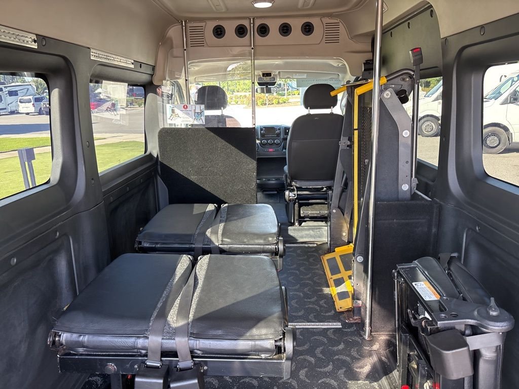 Used 2019 White Ram High Roof image 23