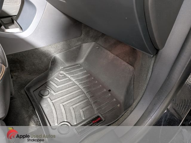 Used 2010 Gray Volvo 3.2 image 38