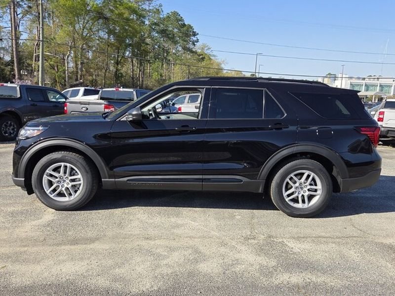 New 2026 Agate Black Metallic Ford Active image 4