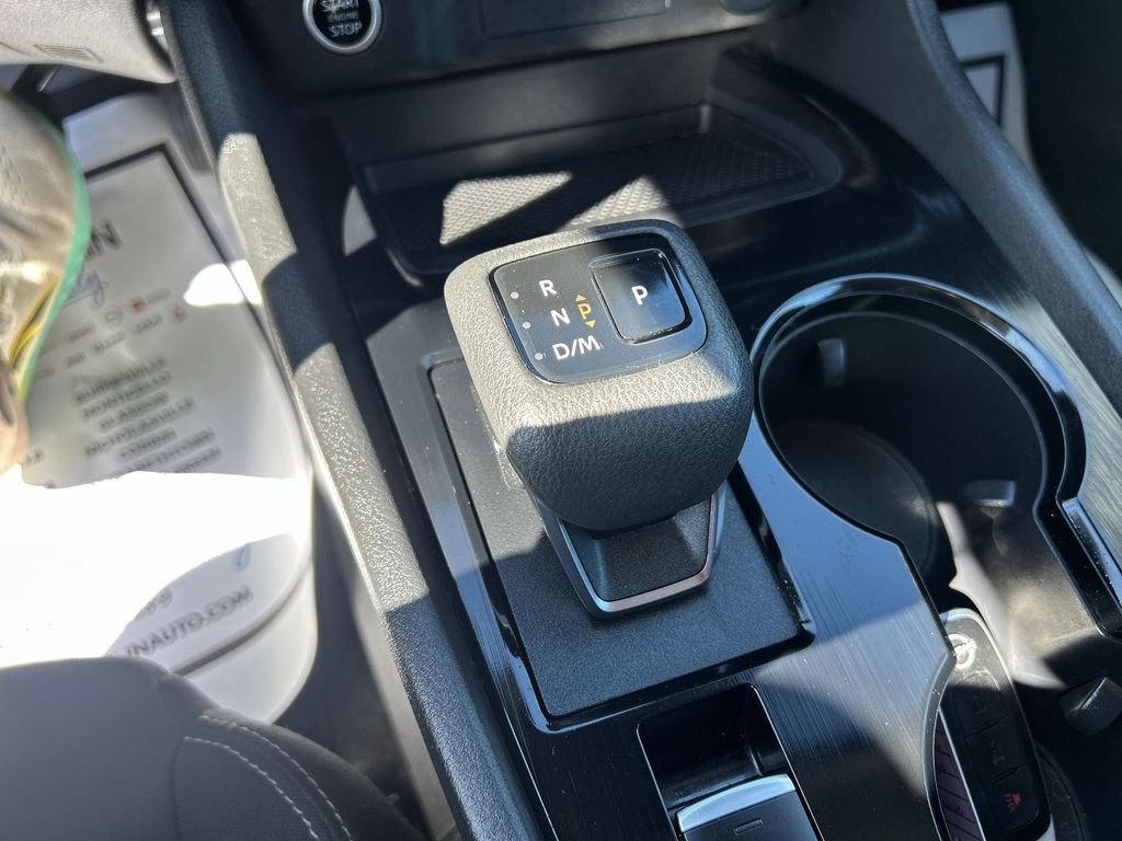 Used 2023 White Nissan S image 25