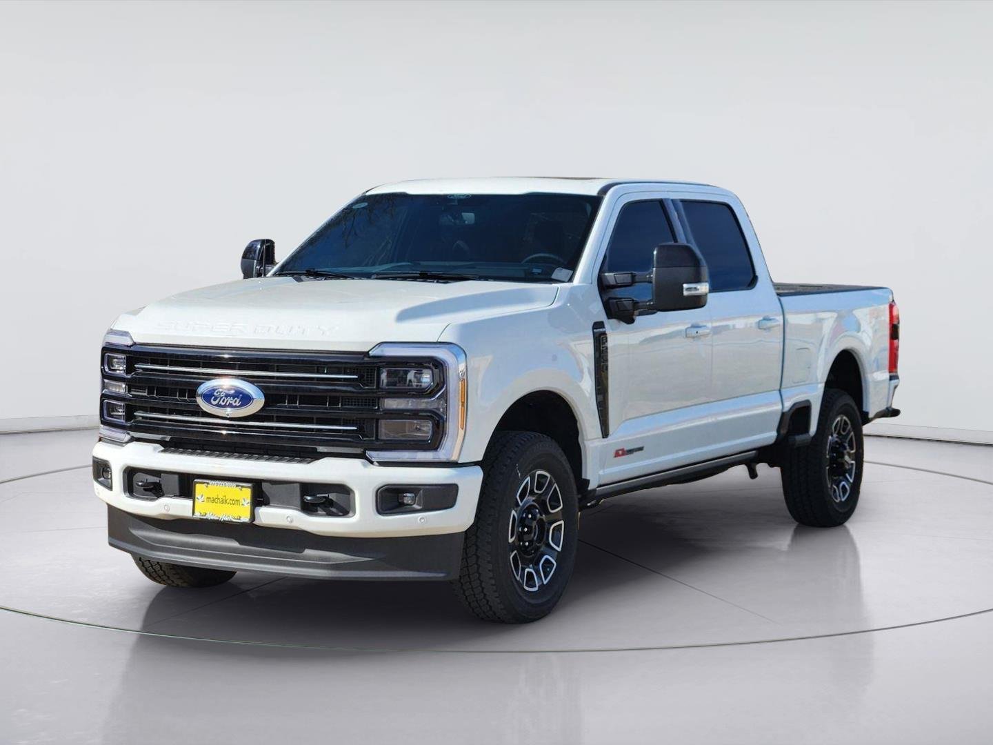 New 2026 Star White Metallic Tri-Coat Ford F-250® Platinum® image 2