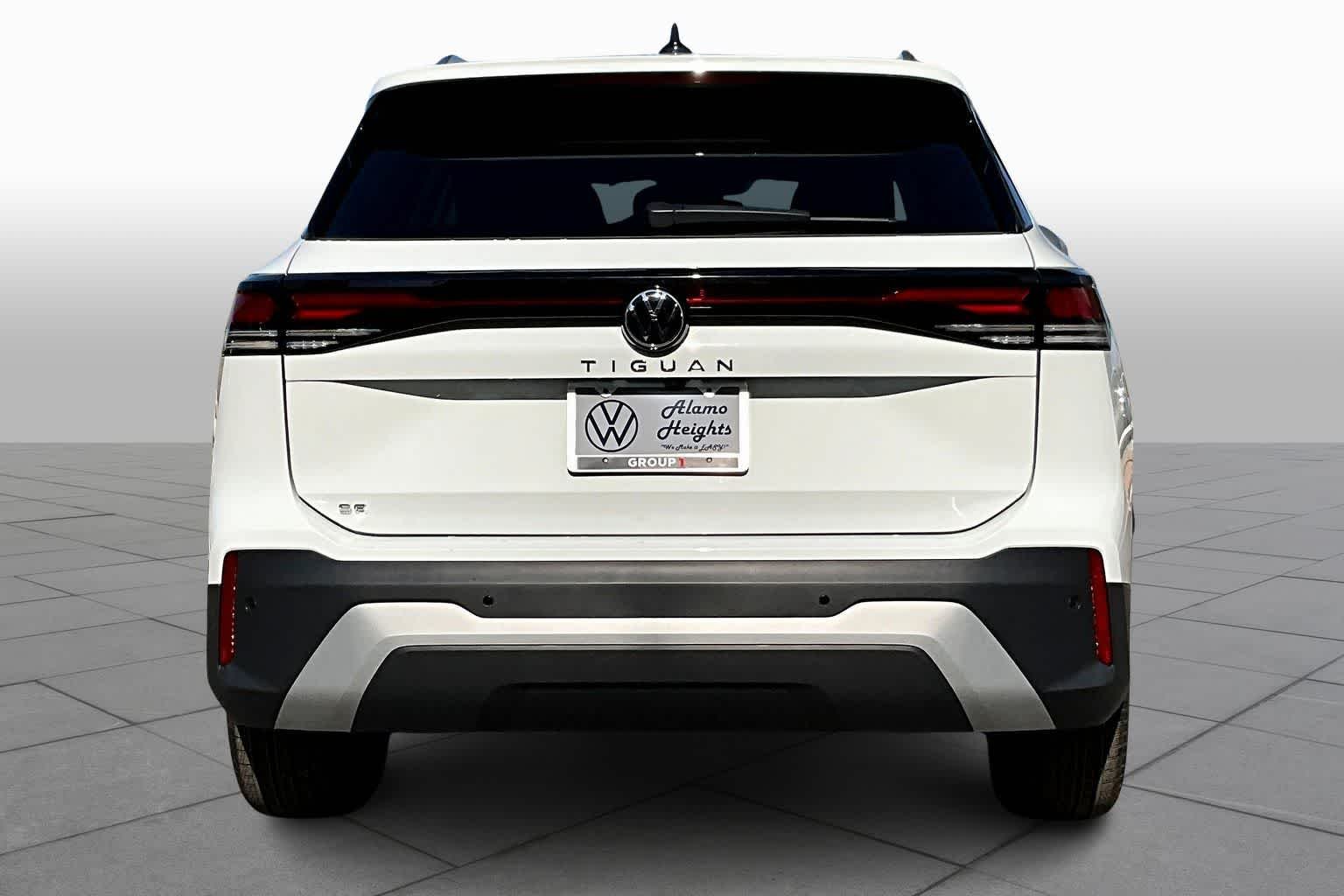 New 2026 Pure White Volkswagen 2.0T SE image 4