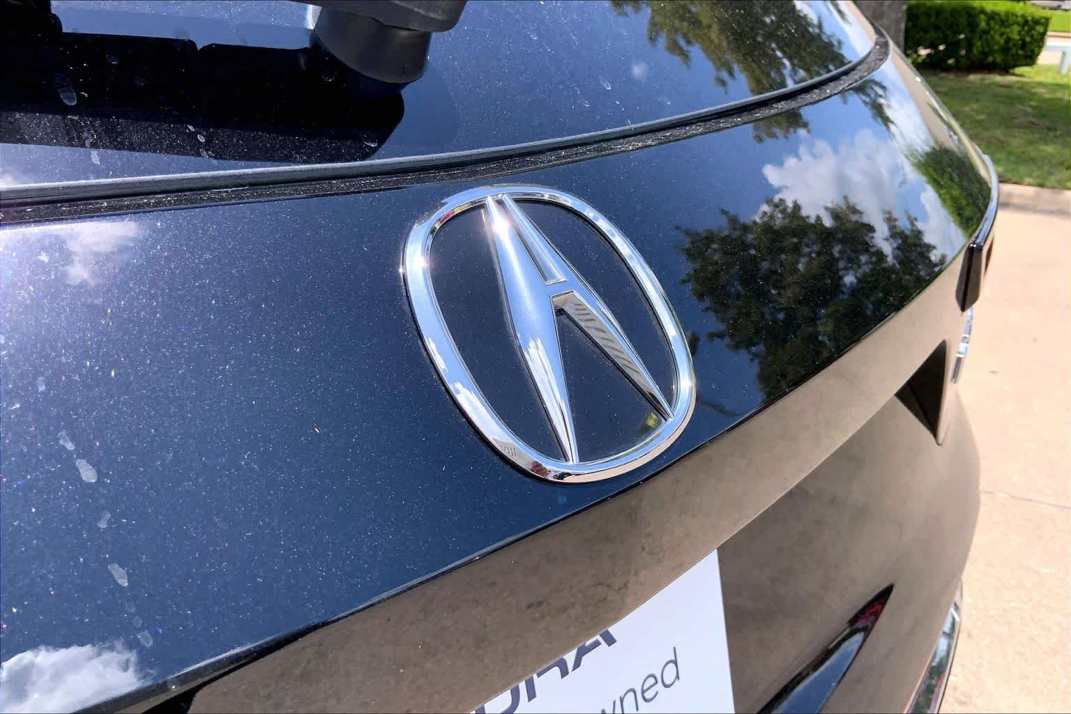 Used 2024 Majestic Black Pearl Acura  image 30