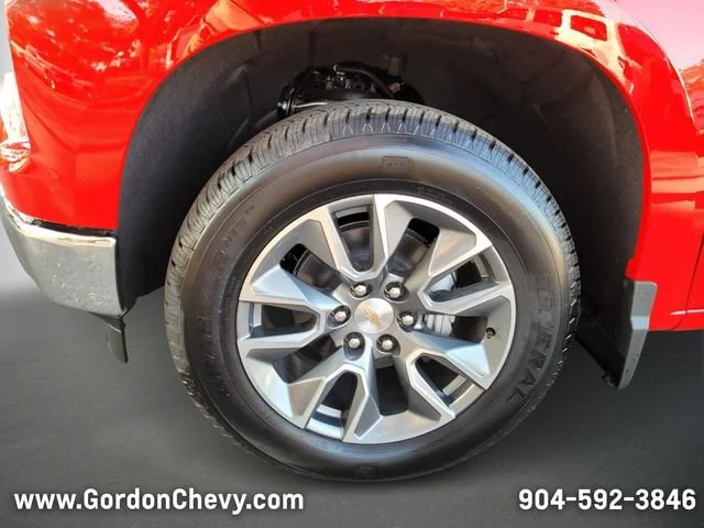 2025 Chevrolet Silverado 1500 LT - Photo 13