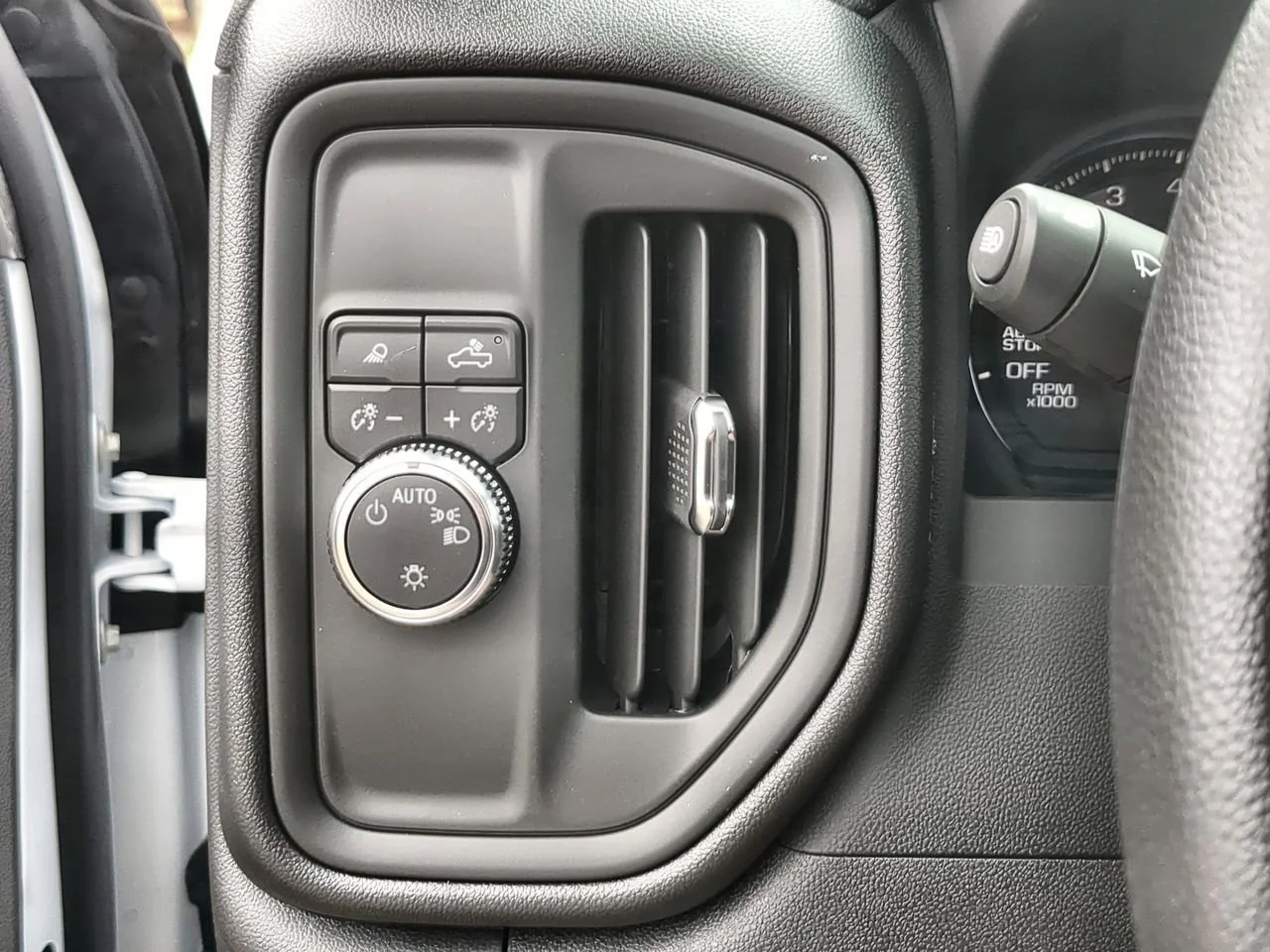 2026 GMC Sierra 1500 Pro - Photo 17