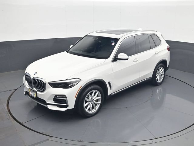 Used 2021 White BMW xDrive40i image 13