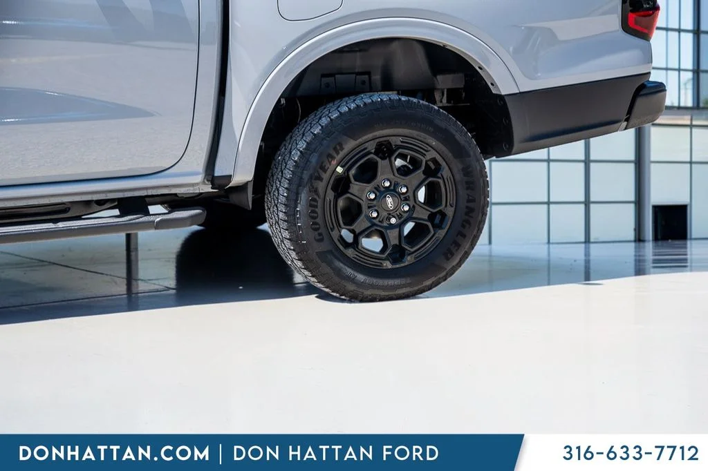 New 2026 Avalanche Ford XLT image 32
