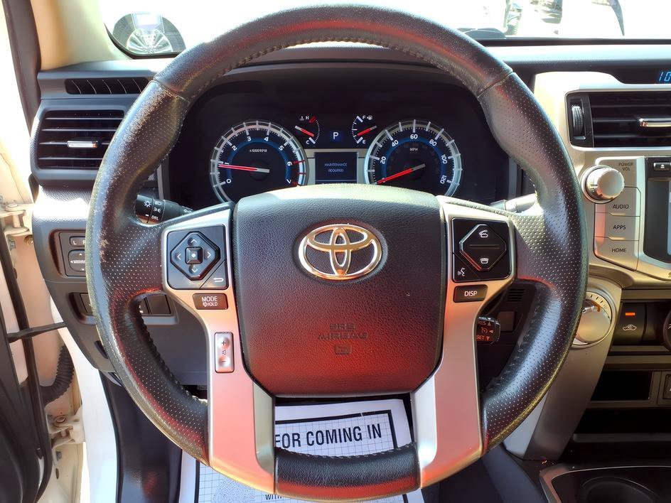 Used 2016 Super White Toyota SR5 image 22