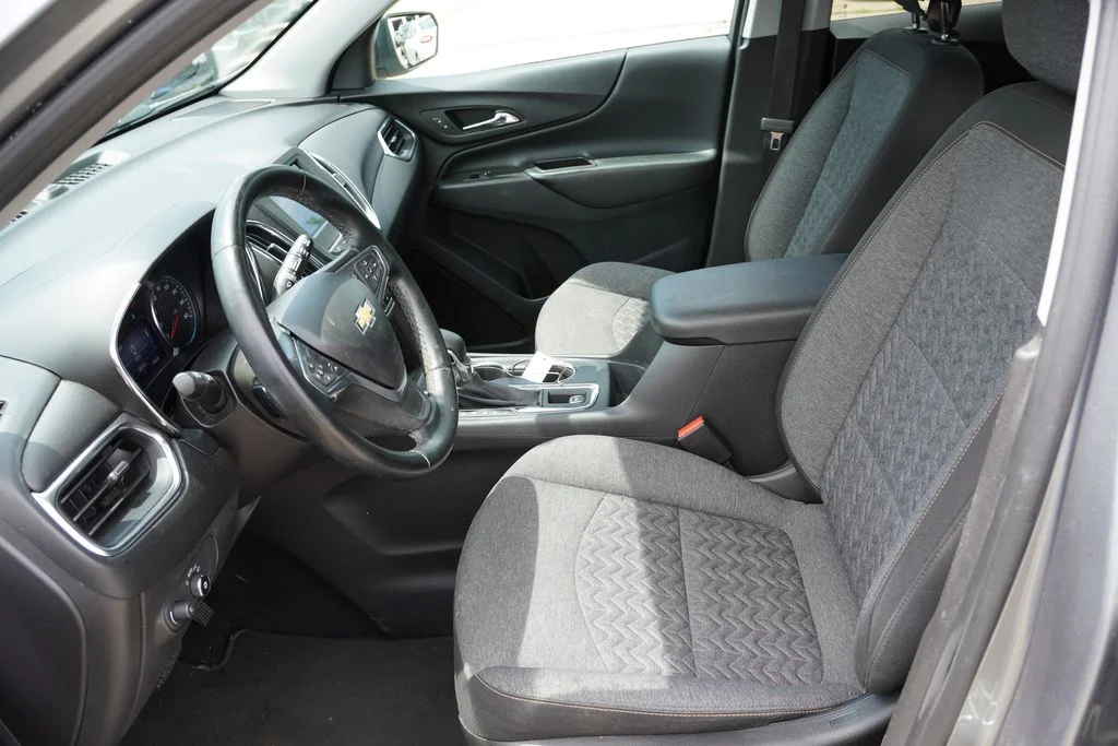 Used 2023 Sterling Gray Metallic Chevrolet LT image 4