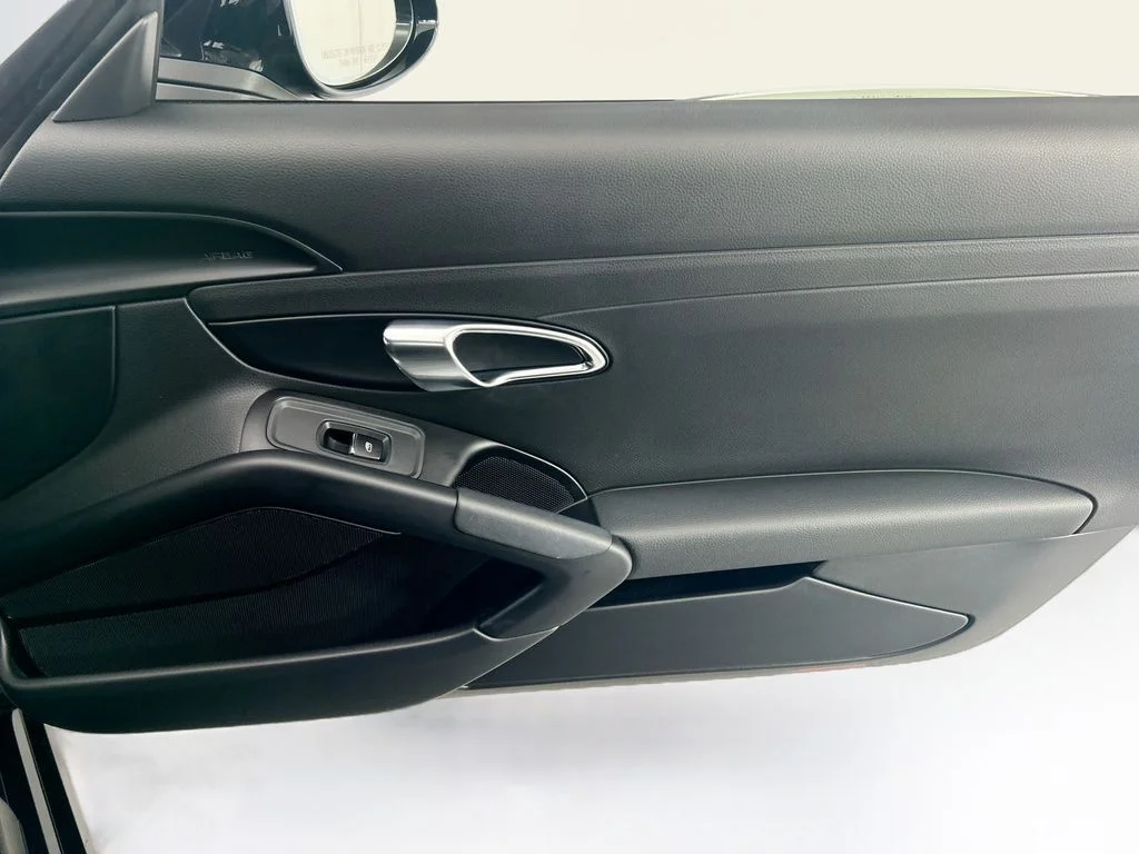 Used 2017 Black Porsche  image 21