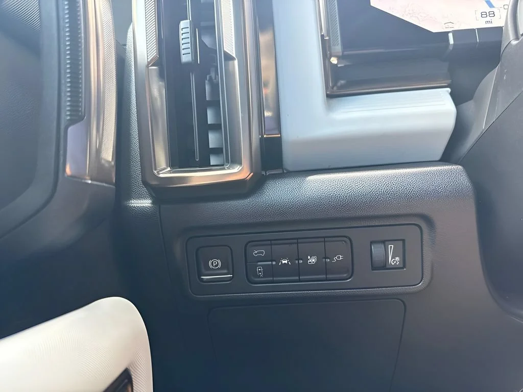 Used 2025 Void Black GMC 3X image 25