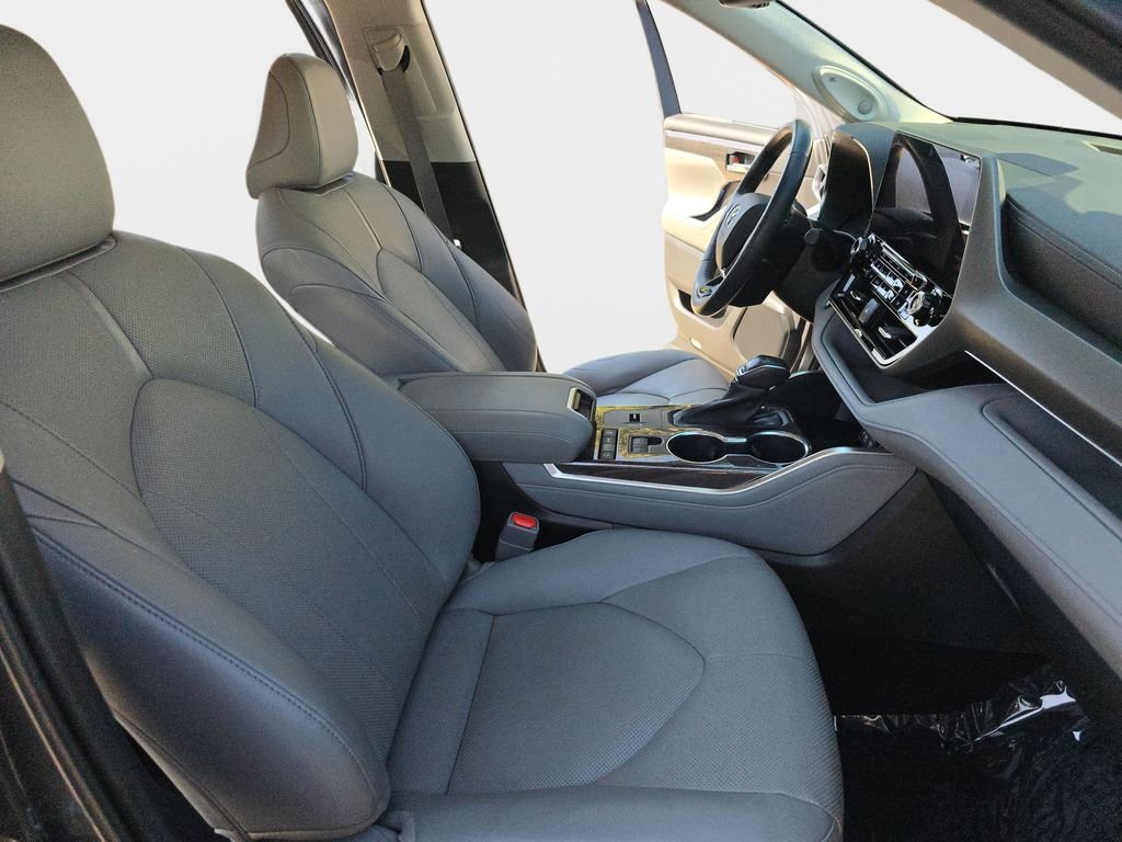 Used 2021 Gray Toyota Limited image 12