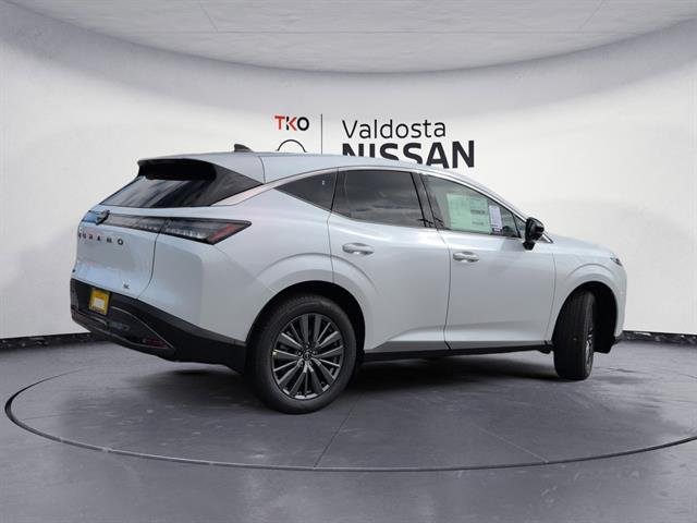 New 2026 Everest White Pearl TriCoat Nissan SL image 4