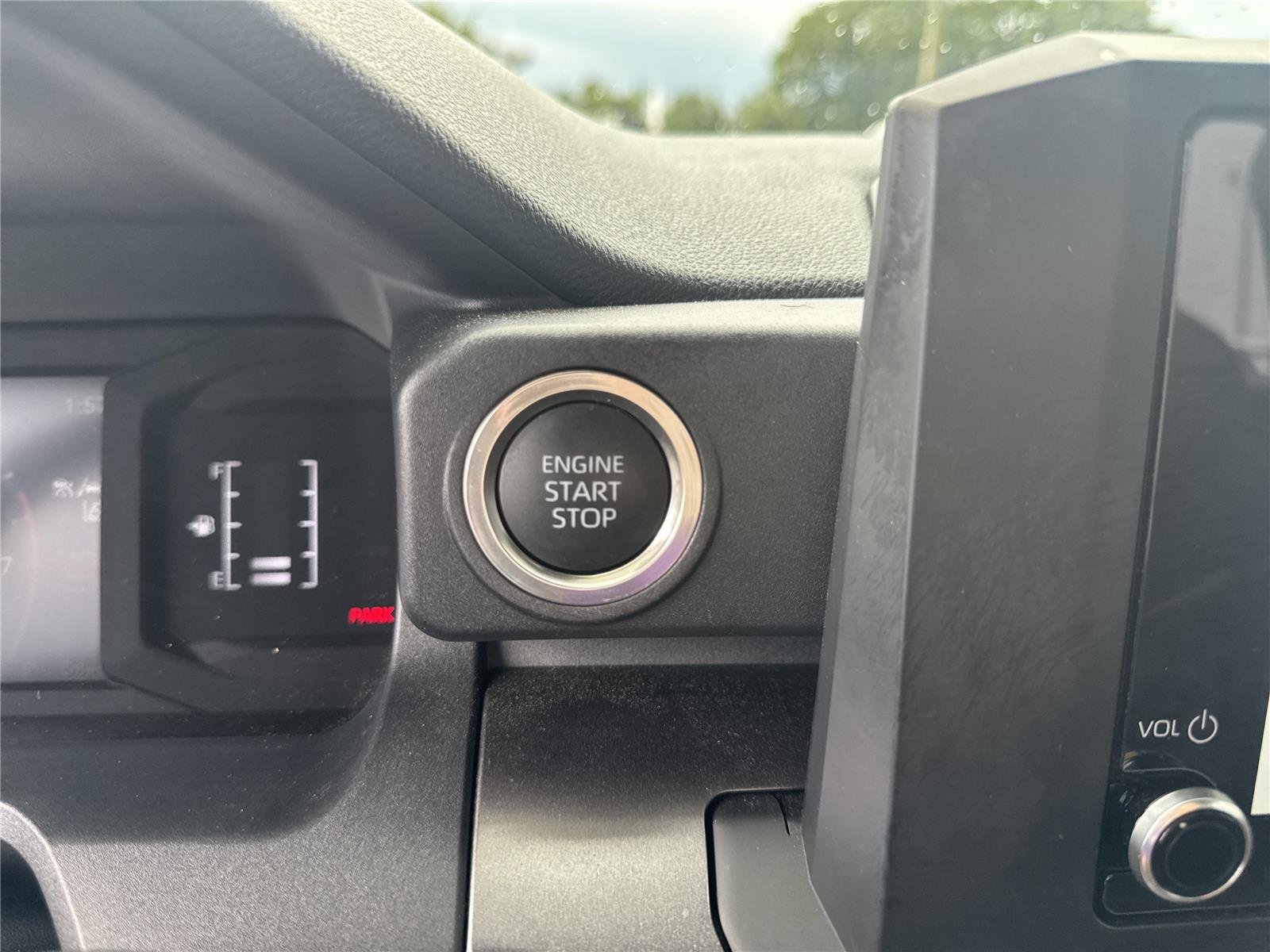 Used 2025 Ice Cap Toyota SR5 image 25