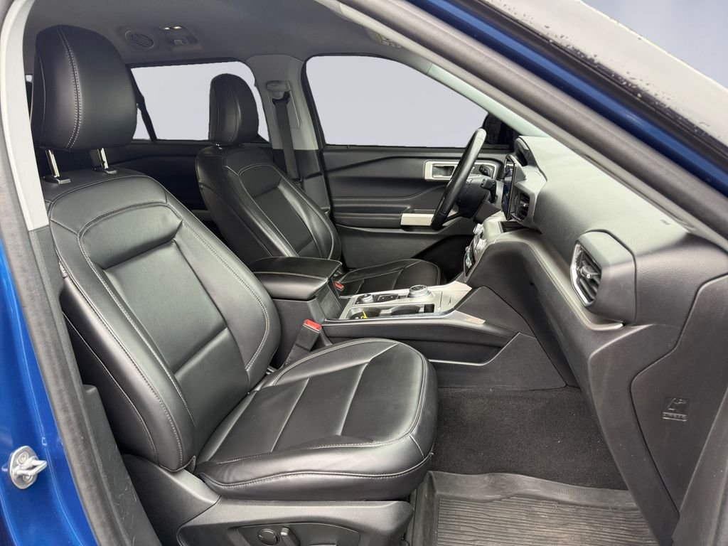 Used 2021 Blue Ford XLT image 18
