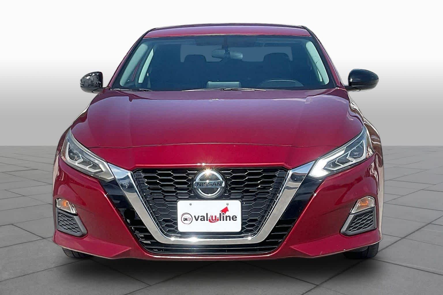 Pre-Owned 2019 Nissan Altima 2.5 SR