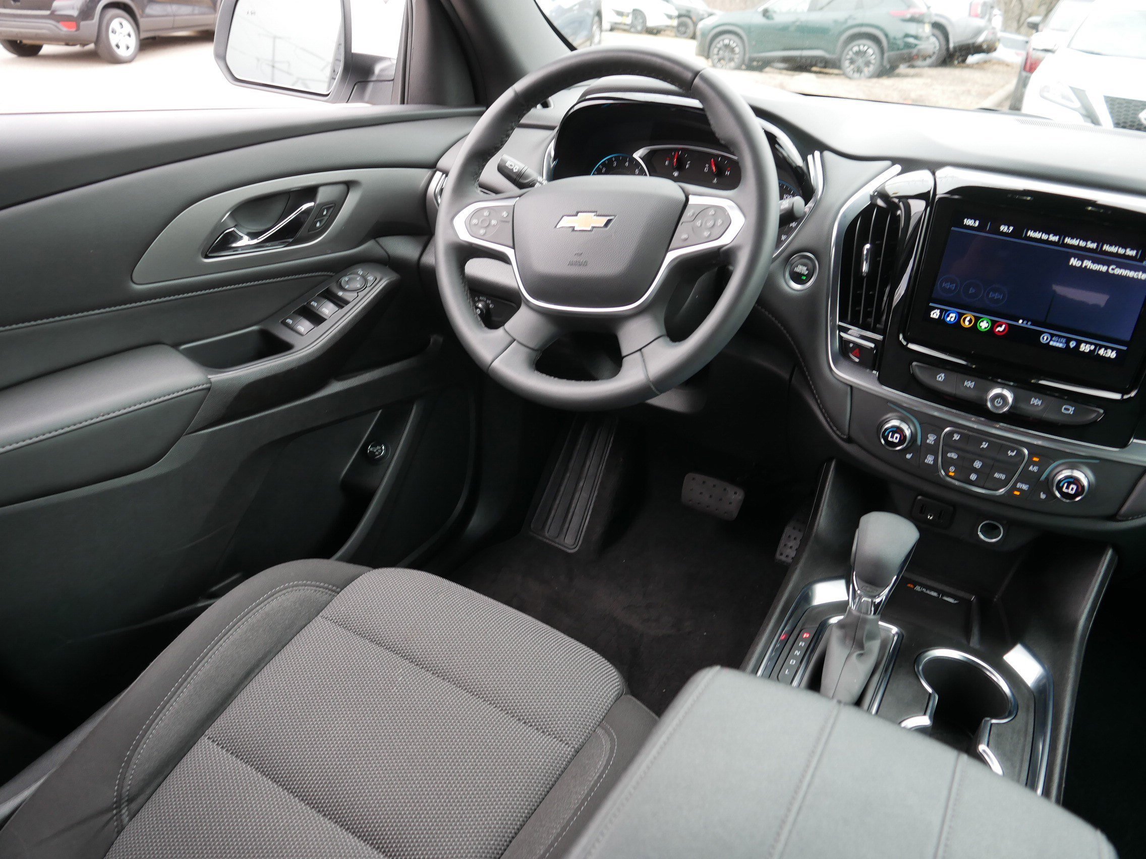 Used 2023 Summit White Chevrolet LT Cloth image 9