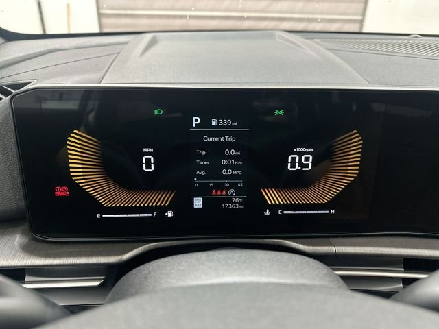 Used 2026 White Kia X-Line image 11