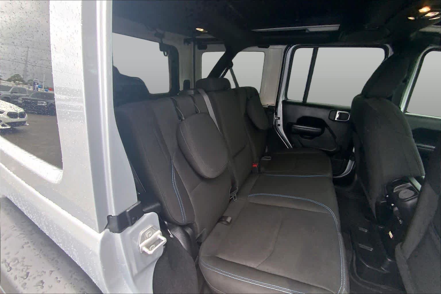 Certified Used 2023 Silver Zynith Clearcoat Jeep Rubicon image 20
