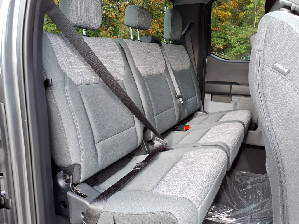 New 2027 Carbonized Gray Metallic Ford F-350® XLT image 13