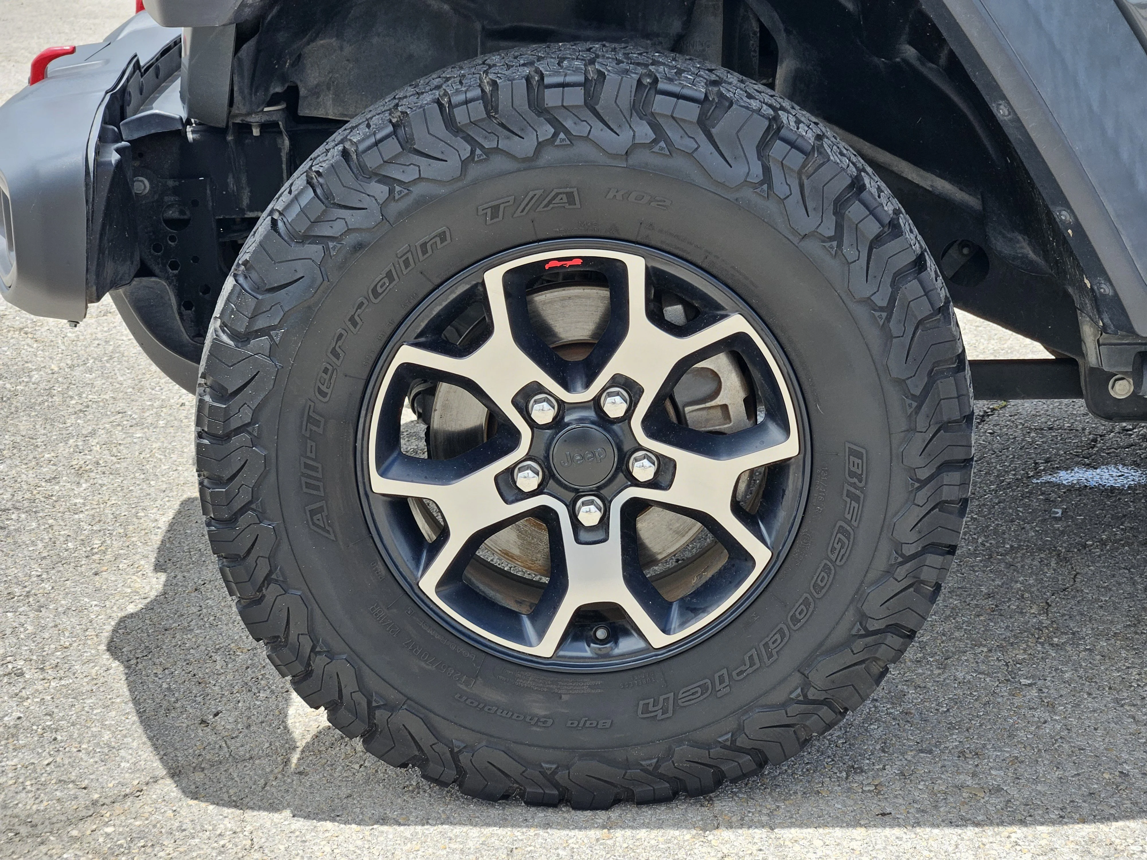 Used 2019 Sting-Gray Clearcoat Jeep Unlimited Rubicon image 10